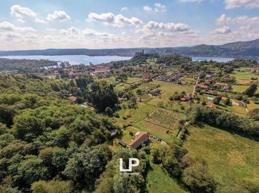 Country House in Angera, Provincia di Varese