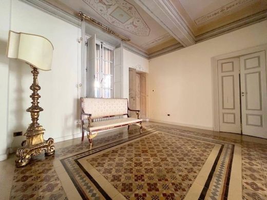 Apartment / Etagenwohnung in Parma, Provincia di Parma
