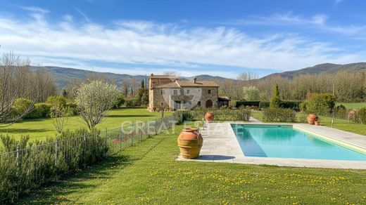 Country House in Cortona, Province of Arezzo