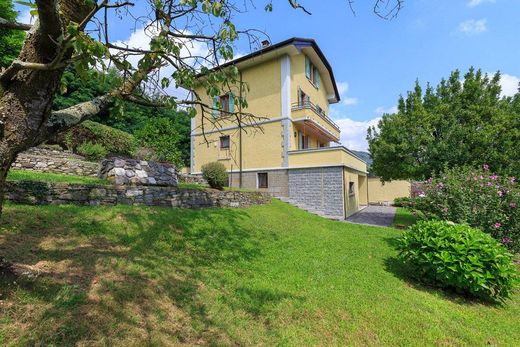 Villa - Meina, Provincia di Novara