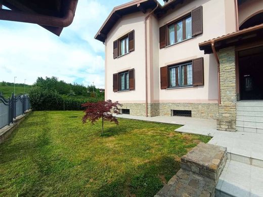 Villa in Molare, Provincia di Alessandria