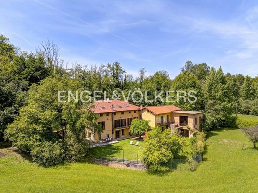 Villa in Castello di Brianza, Provincia di Lecco