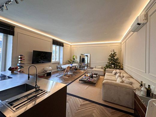 Apartment / Etagenwohnung in Mailand, Lombardei