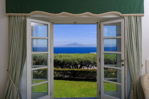 Apartment in Capri, Naples