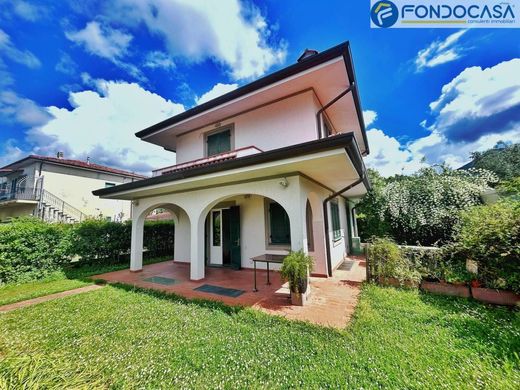 Villa en Seravezza, Lucca