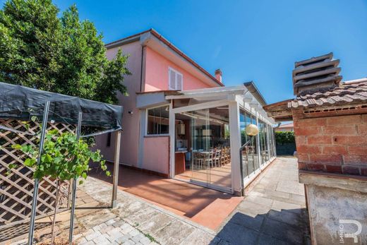 Willa w Follonica, Provincia di Grosseto