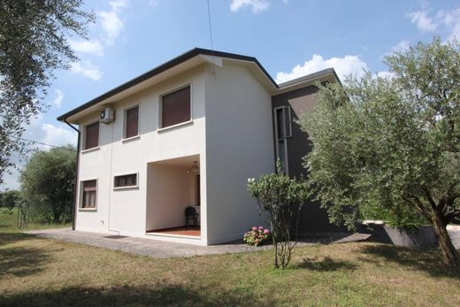 Villa in Lazise, Provincia di Verona
