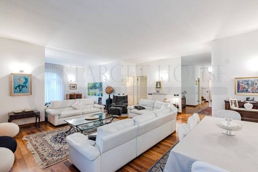 别墅  Cassano Magnago, 瓦雷泽省