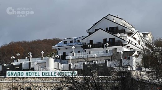 Rocca di Mezzo, Provincia dell' Aquilaのアパートメント・コンプレックス