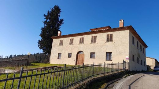 Villa Poggibonsi, Siena ilçesinde
