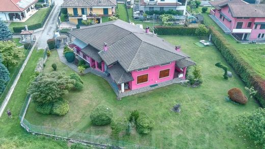 Villa à Maggiora, Novare