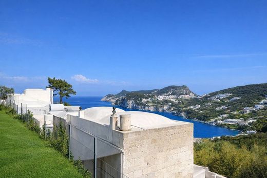 Villa in Ponza, Provincia di Latina