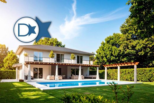Villa in Forte dei Marmi, Provincia di Lucca