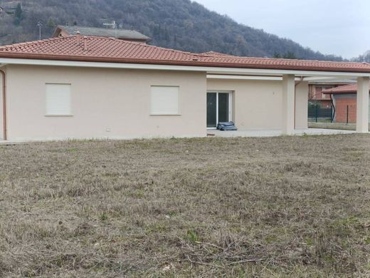 Вилла, Albano Sant'Alessandro, Provincia di Bergamo