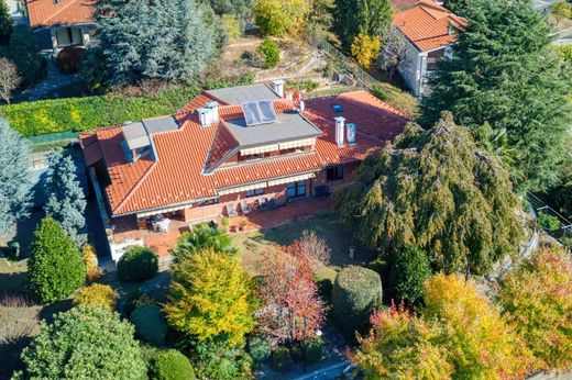 Moncalieri, Torinoのヴィラ