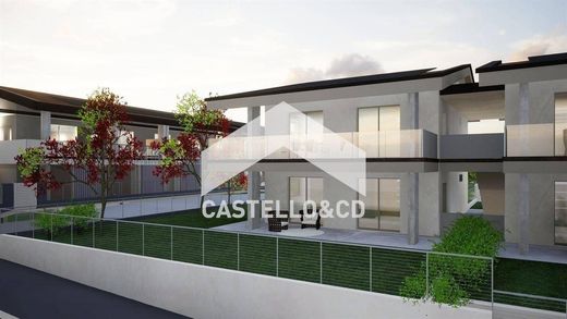 Apartment in Padenghe sul Garda, Provincia di Brescia