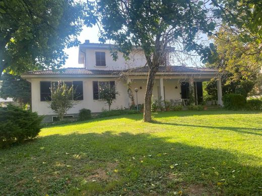 Villa - Piacenza, Provincia di Piacenza