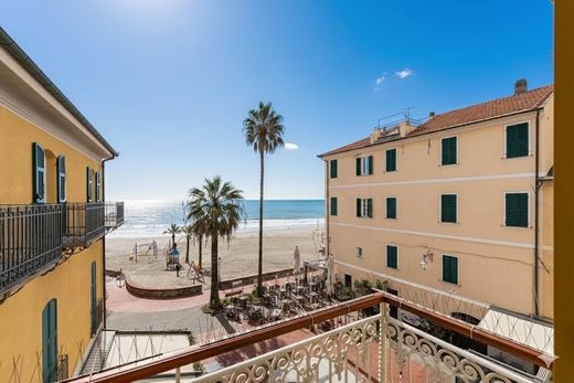 Piso / Apartamento en Laigueglia, Provincia di Savona
