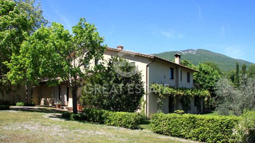 Country House in Cetona, Province of Siena