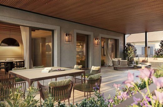 Penthouse Milano, Milano ilçesinde