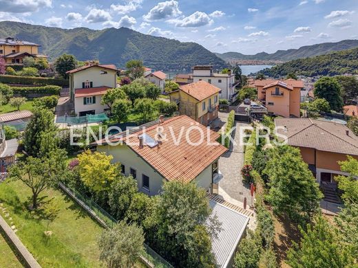 Villa Cernobbio, Como ilçesinde