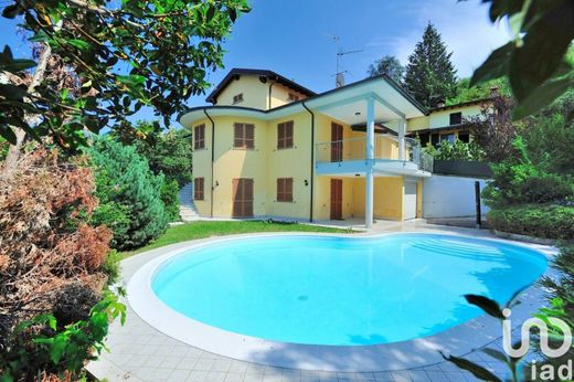 Villa in Rivergaro, Provincia di Piacenza