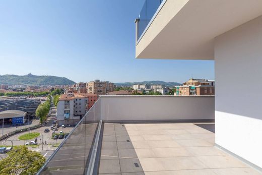 بنتهاوس ﻓﻲ بولونيا, Bologna