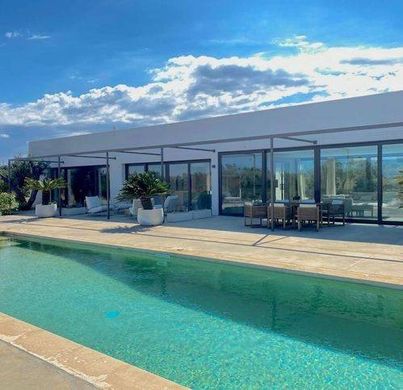 Villa in Carovigno, Provincia di Brindisi