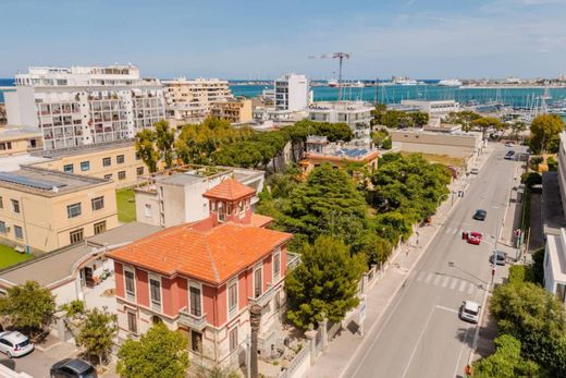 Villa in Bari, Apulia