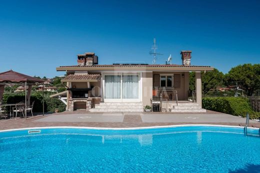 Villa - Soiano, Provincia di Brescia