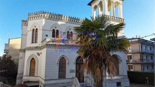Villa in Lanciano, Provincia di Chieti
