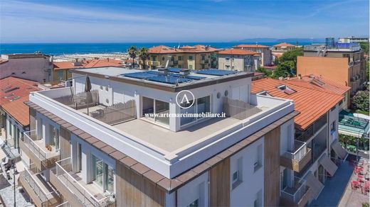 Apartment for sale in Pietrasanta