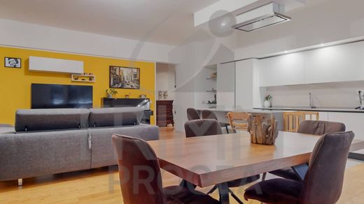 Apartment / Etagenwohnung in Rom, Latium