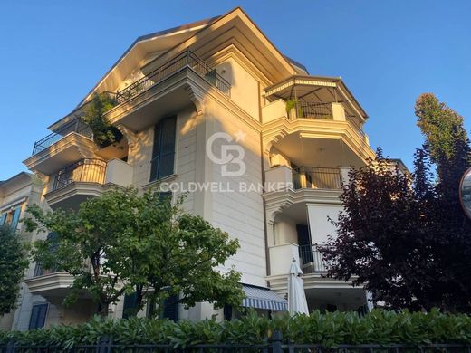 Apartment / Etagenwohnung in Riccione, Provincia di Rimini