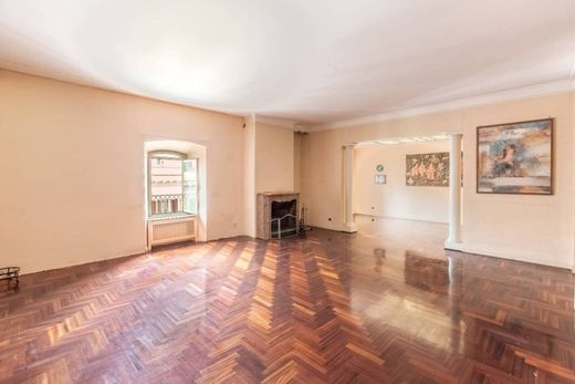 Apartment in Rome, Latium
