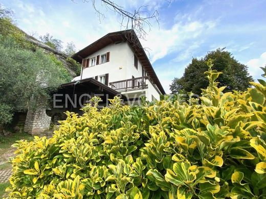 Villa in Pomarolo, Trento