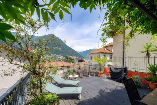 Villa in Torno, Provincia di Como