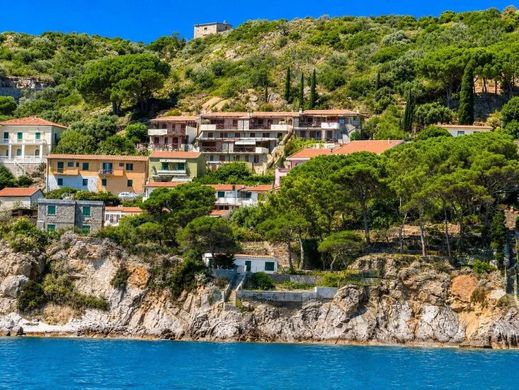 Лэйнхаус, Isola del Giglio, Provincia di Grosseto