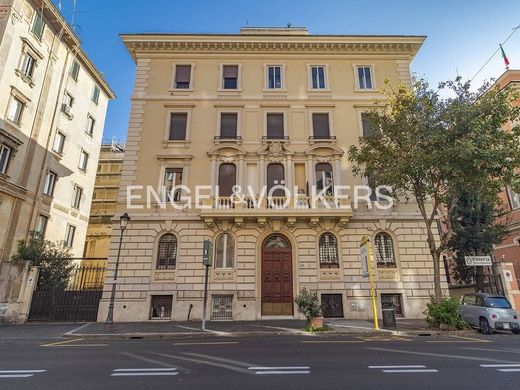 Apartment / Etagenwohnung in Rom, Latium