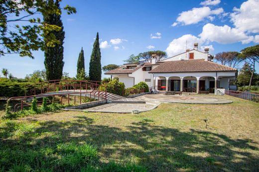 Villa for sale in Rome