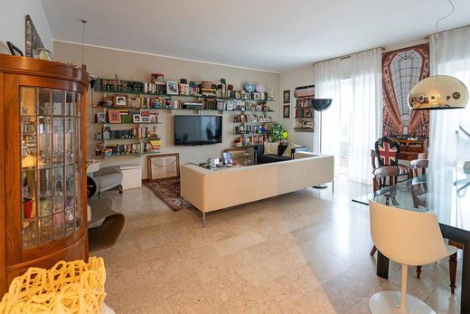 套间/公寓  米蘭, 米兰省