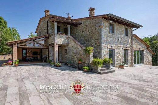 Country House in Poppi, Province of Arezzo