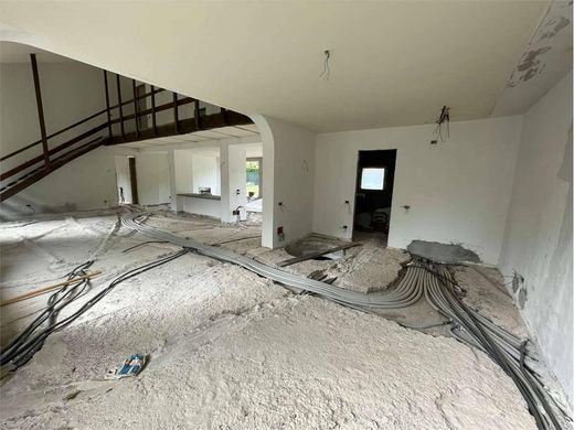 Villa a Guanzate, Como