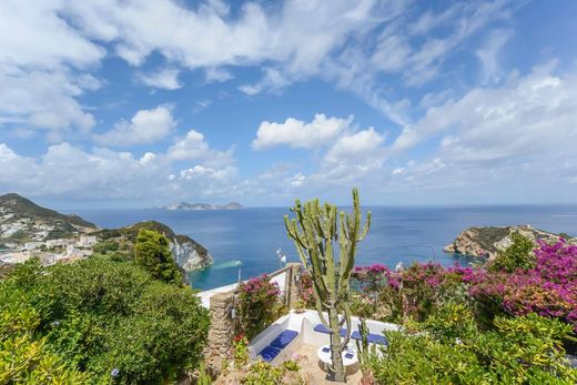 Villa in Ponza, Provincia di Latina