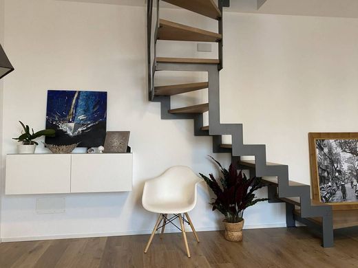 ミラノ, Città metropolitana di Milanoのアパートメント