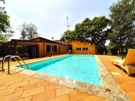 Βίλα σε Agrate Conturbia, Provincia di Novara