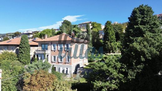 别墅  的里雅斯特, 的里雅斯特省