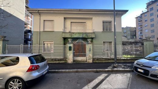 Komplex apartman Piacenza, Piacenza ilçesinde