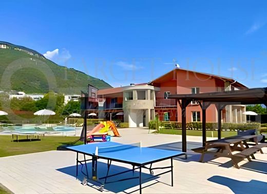 Piso / Apartamento en Gravedona-San Gregorio, Provincia di Como