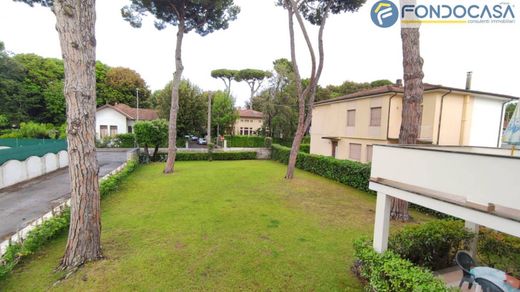 Villa en Camaiore, Lucca